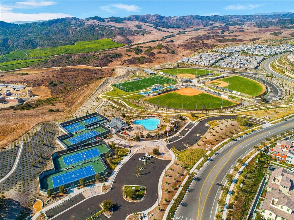 1301 Lasso Way, #201, Rancho Mission Viejo, CA 92694 1301 Lasso Way, #201, Rancho Mission Viejo, CA 92694