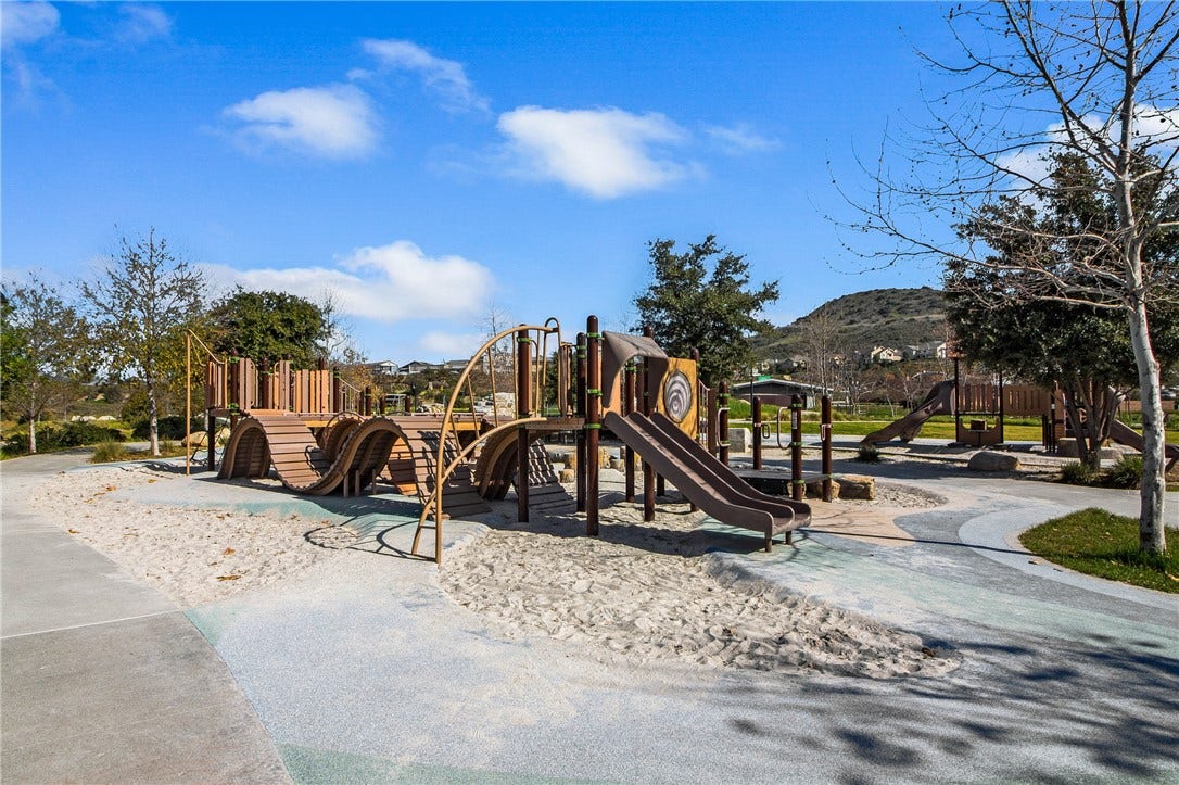 1301 Lasso Way, #201, Rancho Mission Viejo, CA 92694 1301 Lasso Way, #201, Rancho Mission Viejo, CA 92694