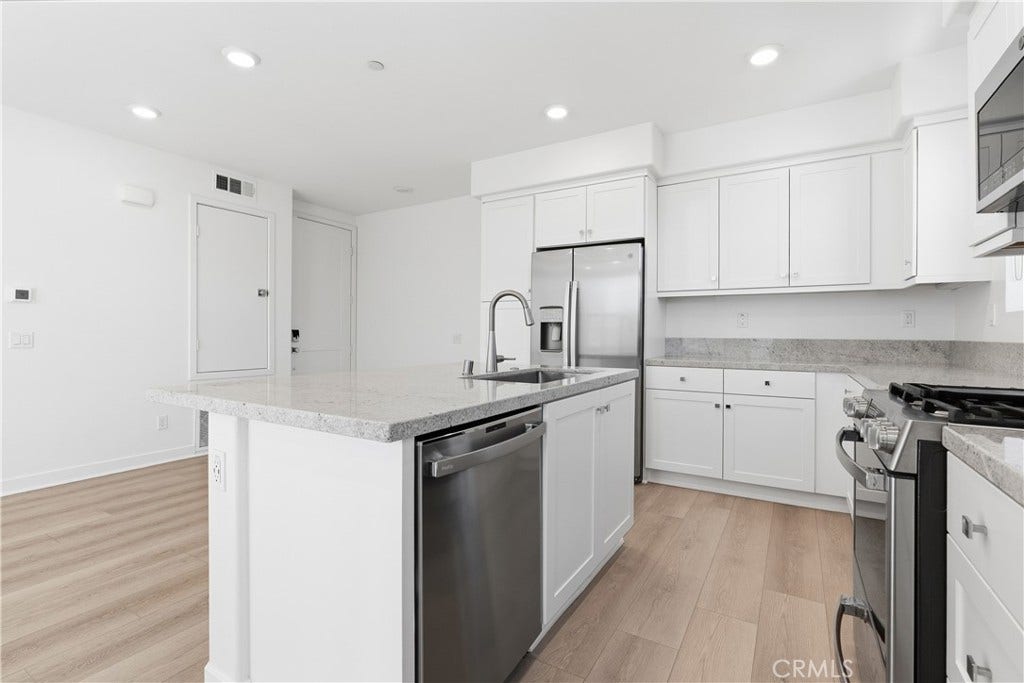 1301 Lasso Way, #201, Rancho Mission Viejo, CA 92694 1301 Lasso Way, #201, Rancho Mission Viejo, CA 92694