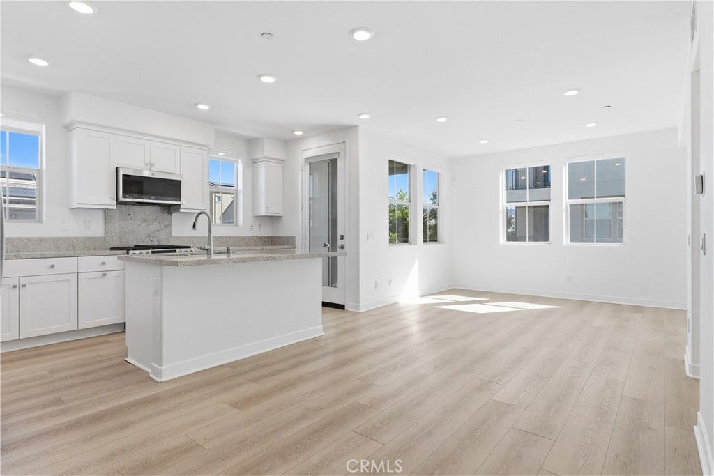 1301 Lasso Way, #201, Rancho Mission Viejo, CA 92694 1301 Lasso Way, #201, Rancho Mission Viejo, CA 92694