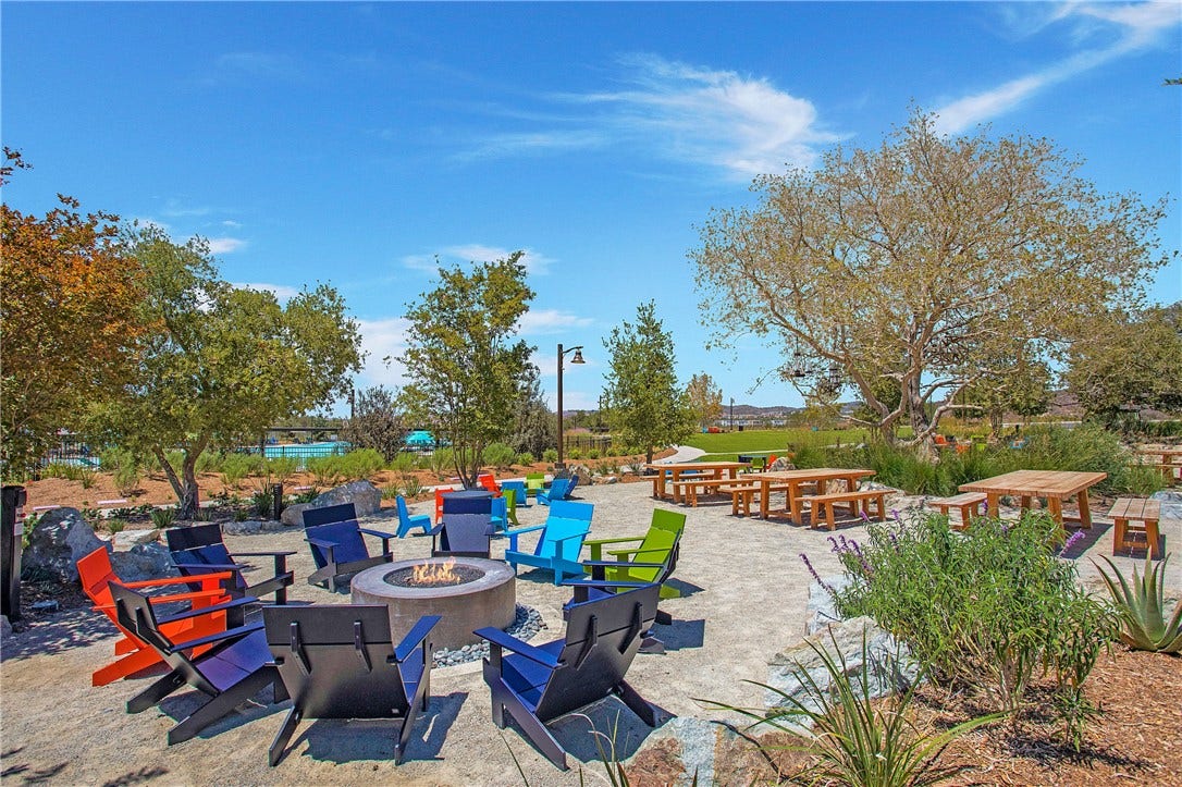 1301 Lasso Way, #201, Rancho Mission Viejo, CA 92694 1301 Lasso Way, #201, Rancho Mission Viejo, CA 92694