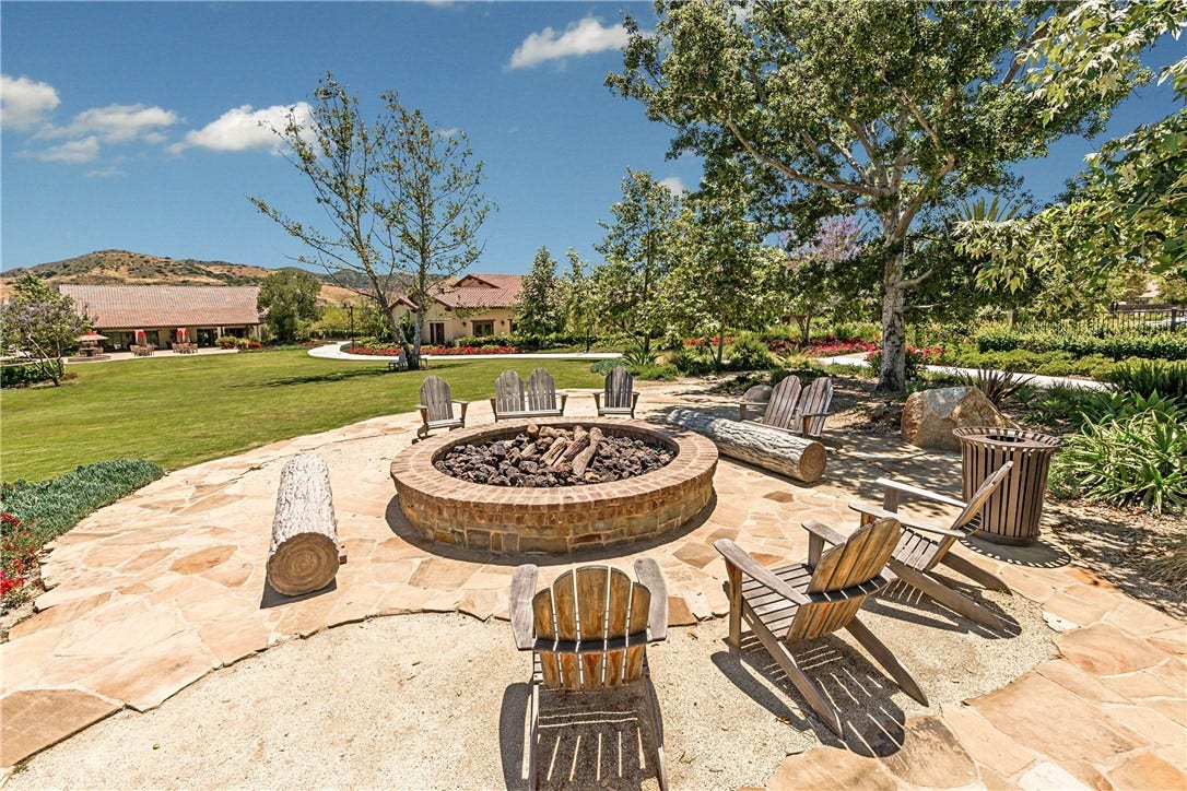 1301 Lasso Way, #201, Rancho Mission Viejo, CA 92694 1301 Lasso Way, #201, Rancho Mission Viejo, CA 92694