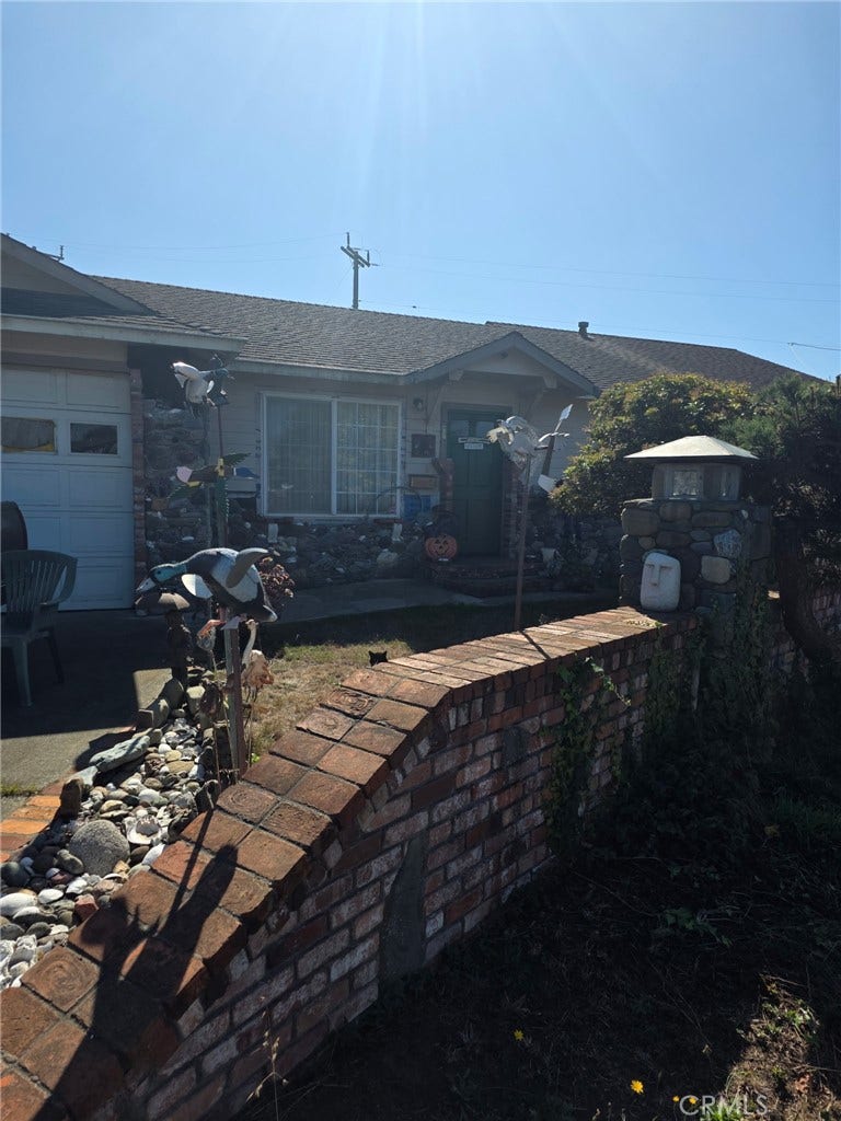 Property photo for 3364 High Street, Eureka, CA