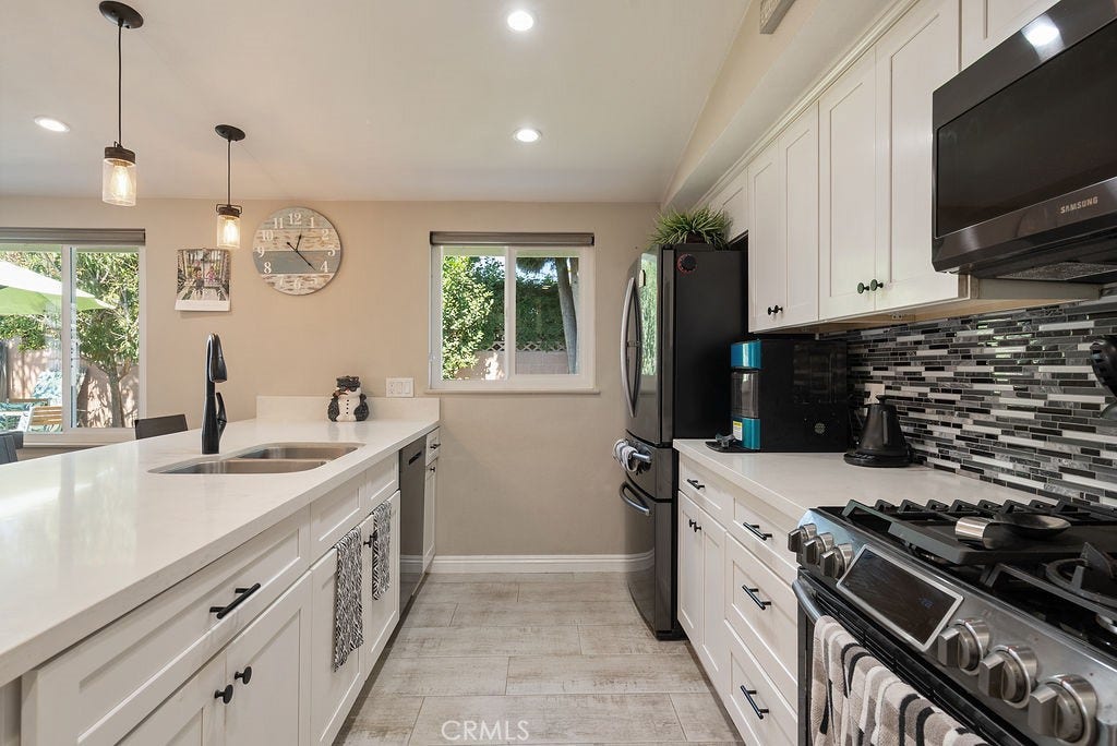200 Wake Forest, Costa Mesa, CA 92626