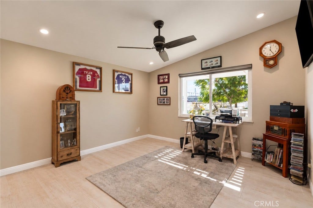 200 Wake Forest, Costa Mesa, CA 92626