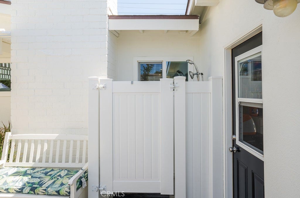 200 Wake Forest, Costa Mesa, CA 92626