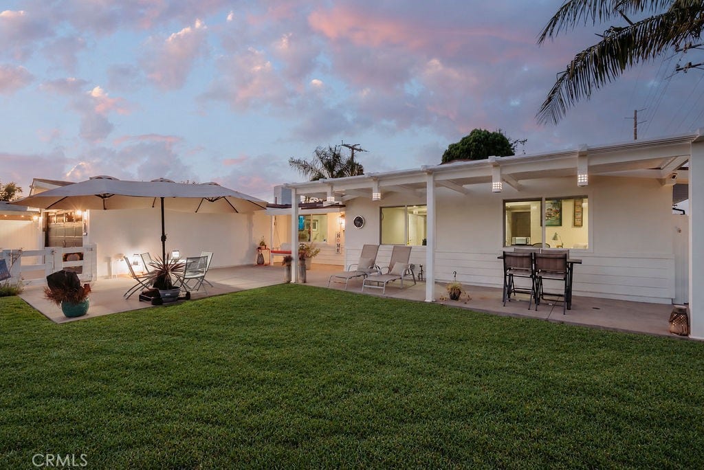 200 Wake Forest, Costa Mesa, CA 92626