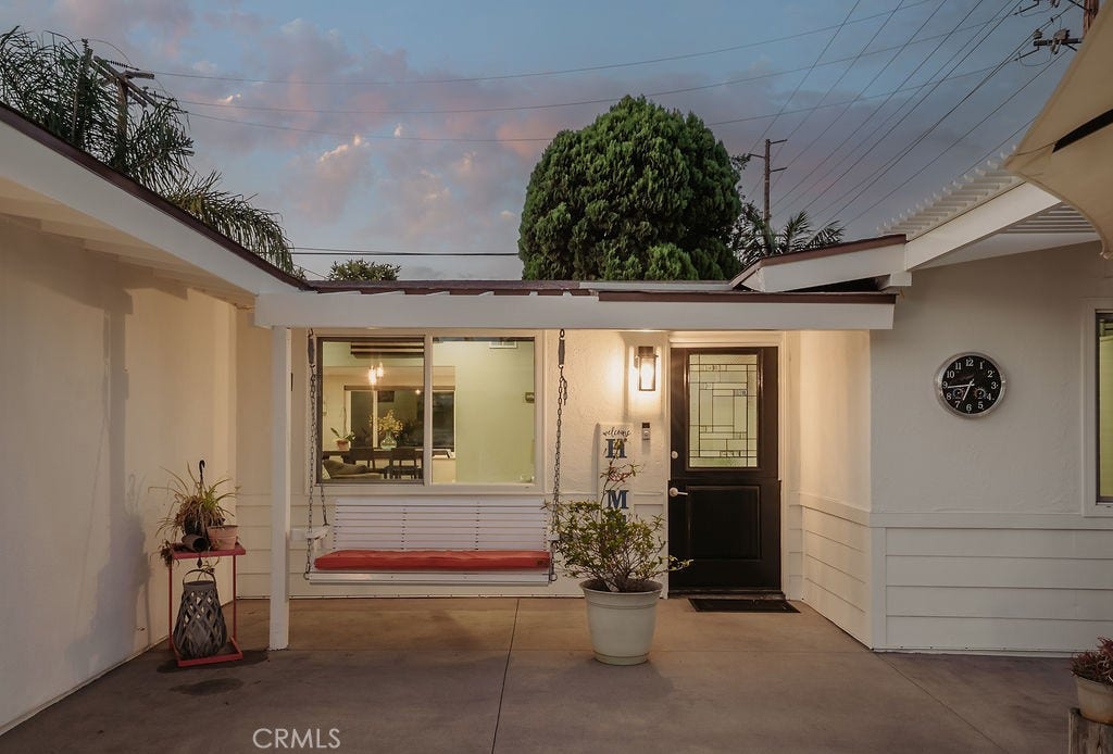 200 Wake Forest, Costa Mesa, CA 92626