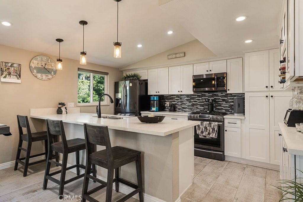 200 Wake Forest, Costa Mesa, CA 92626