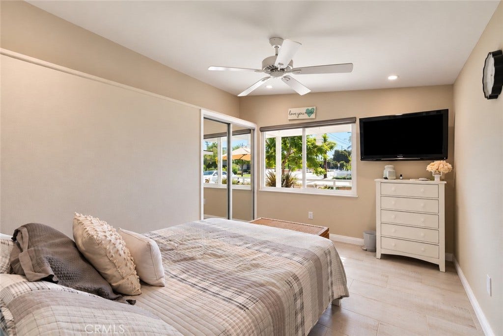 200 Wake Forest, Costa Mesa, CA 92626