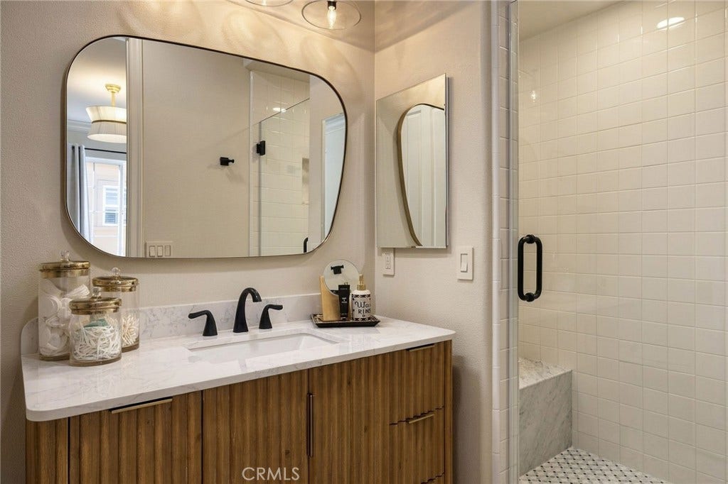 21255 Lorca Circle, Huntington Beach, CA 92648