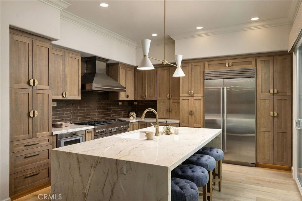 21255 Lorca Circle, Huntington Beach, CA 92648