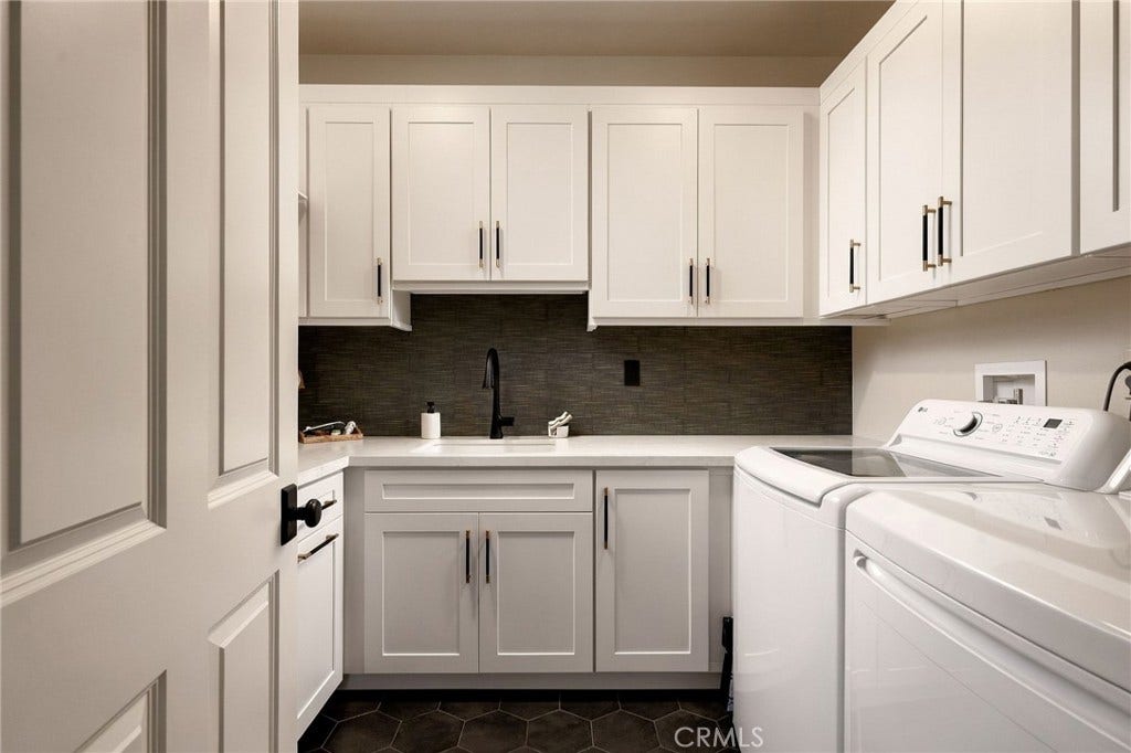 21255 Lorca Circle, Huntington Beach, CA 92648