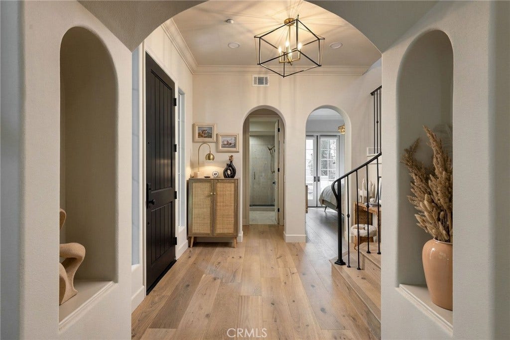 21255 Lorca Circle, Huntington Beach, CA 92648
