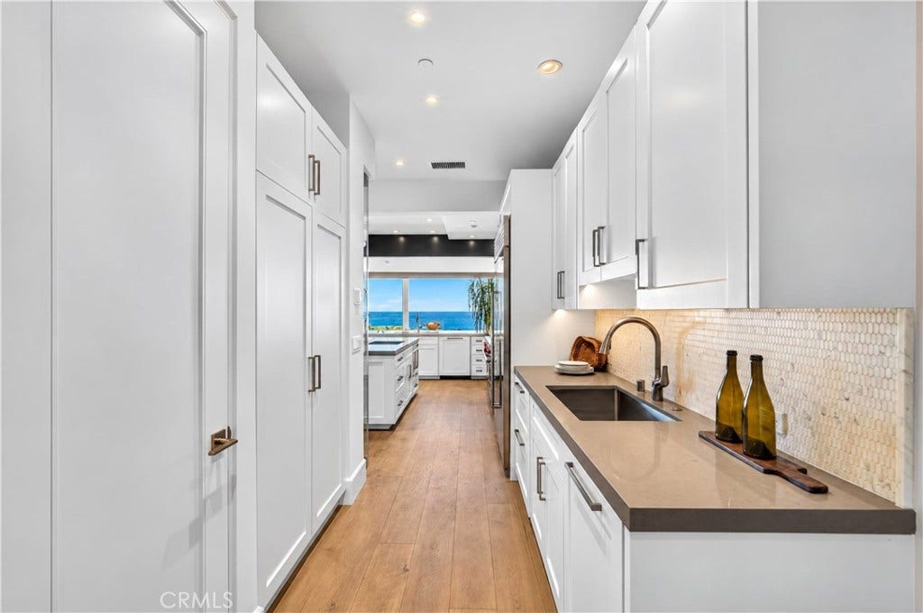 33 Bay Drive, Laguna Beach, CA 92651