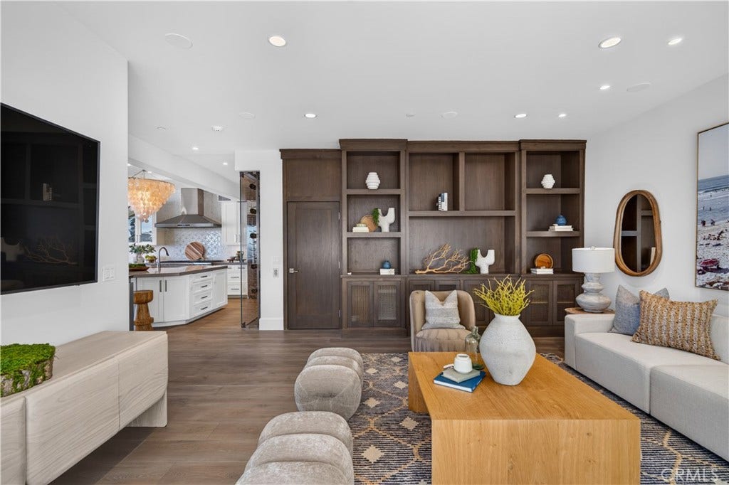 33 Bay Drive, Laguna Beach, CA 92651