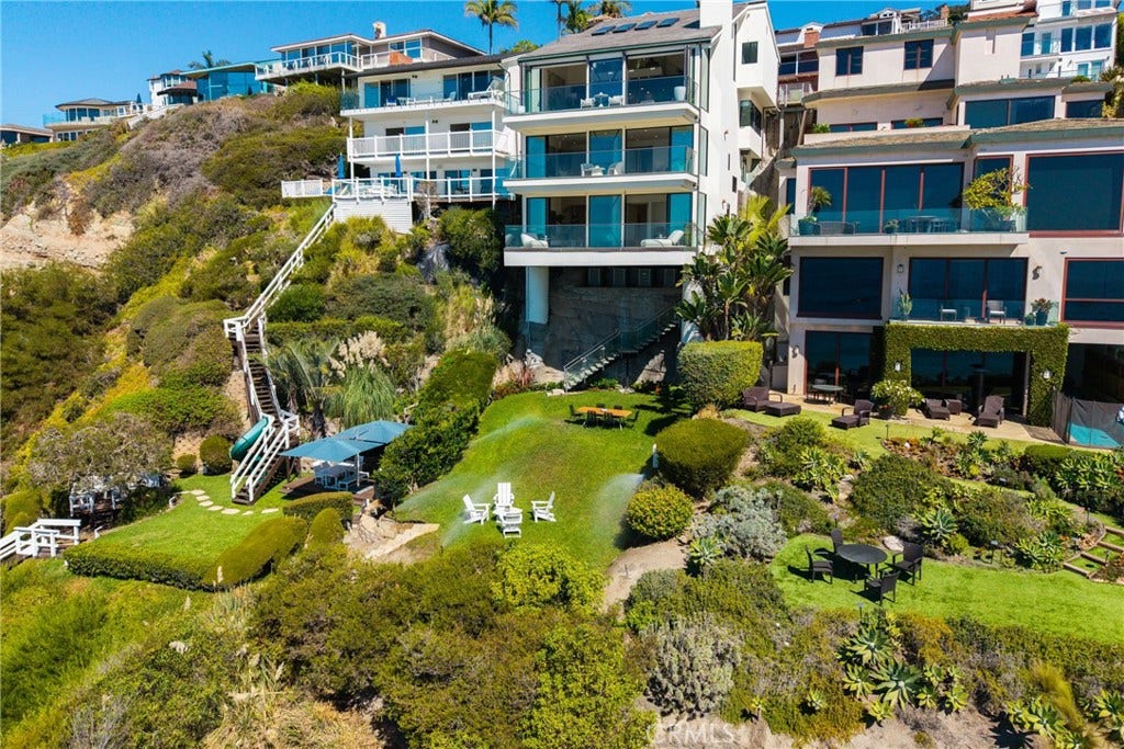 33 Bay Drive, Laguna Beach, CA 92651