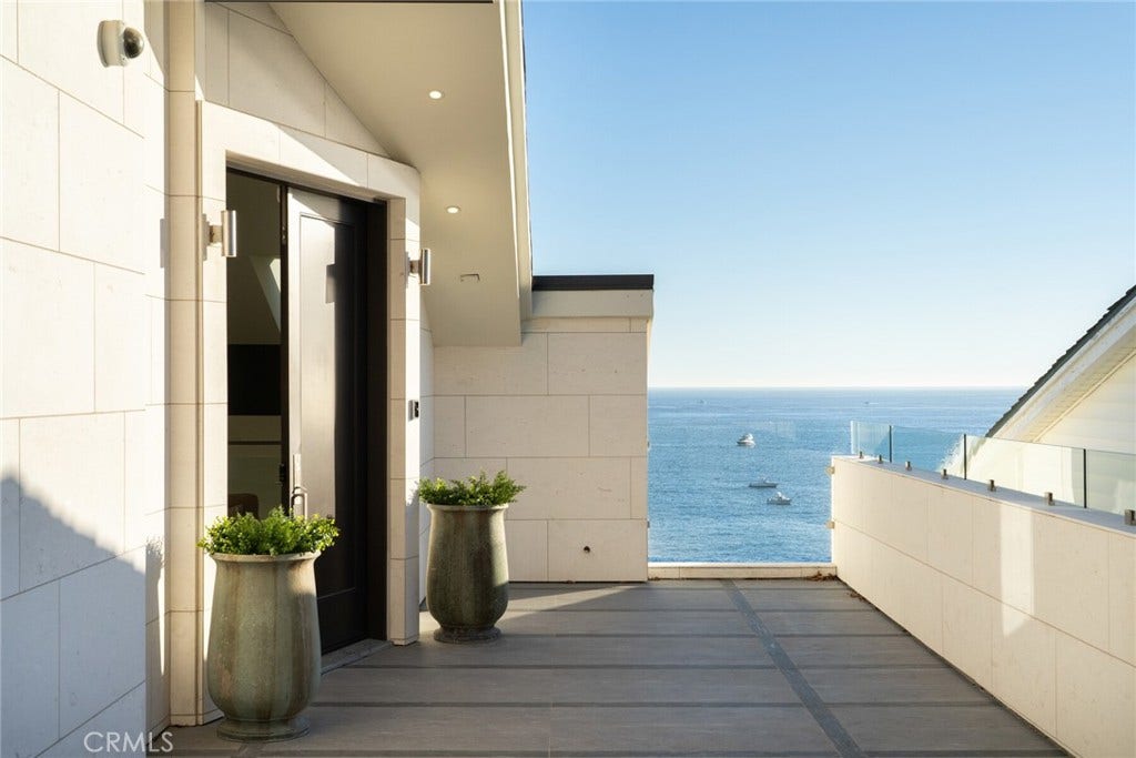 33 Bay Drive, Laguna Beach, CA 92651