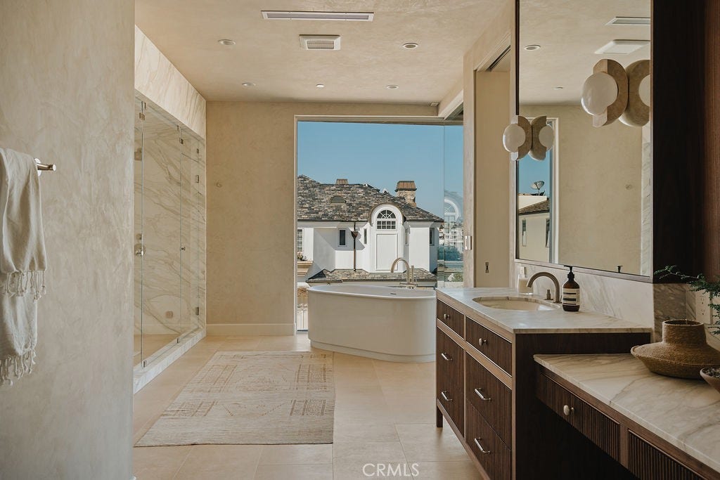 1201 W Bay Avenue, Newport Beach, CA 92661 1201 W Bay Avenue, Newport Beach, CA 92661