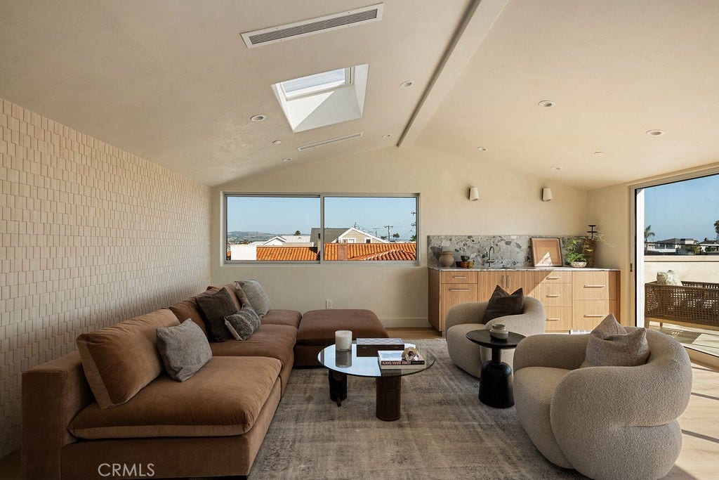 1201 W Bay Avenue, Newport Beach, CA 92661 1201 W Bay Avenue, Newport Beach, CA 92661