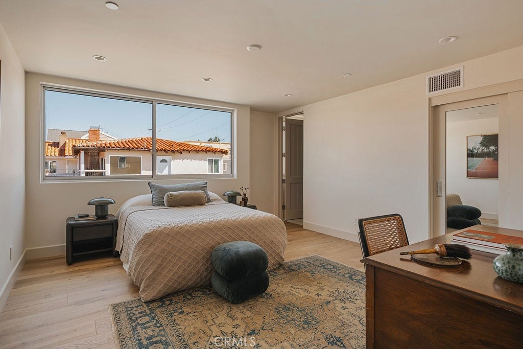 1201 W Bay Avenue, Newport Beach, CA 92661 1201 W Bay Avenue, Newport Beach, CA 92661
