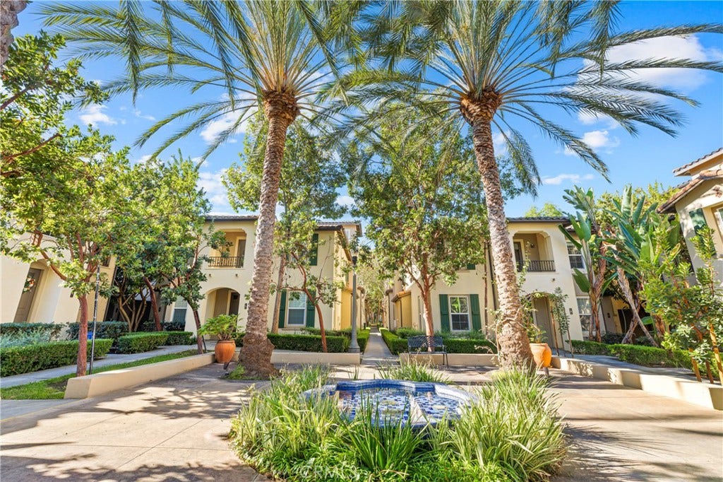 32 Perennial, Irvine, CA 92603 32 Perennial, Irvine, CA 92603