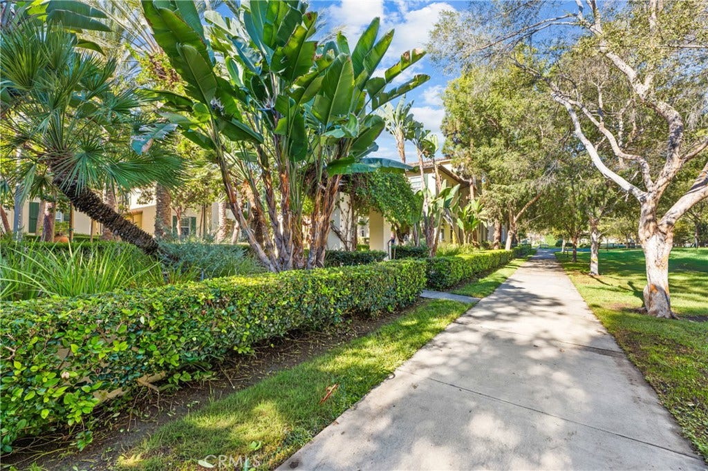 32 Perennial, Irvine, CA 92603 32 Perennial, Irvine, CA 92603