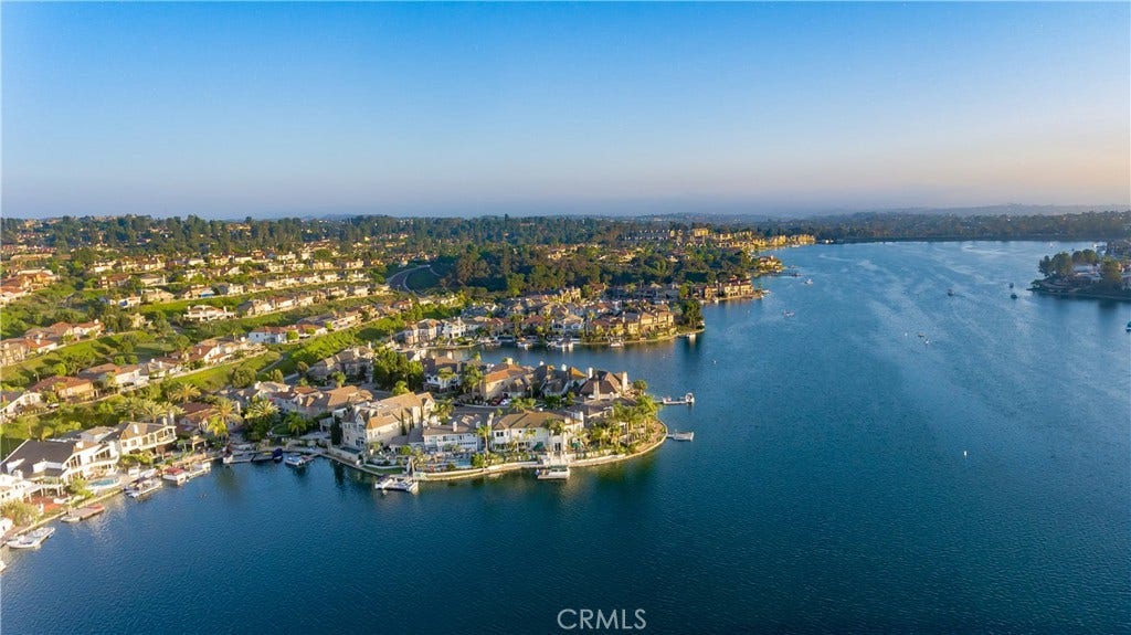 22785 Fortuna Lane, Mission Viejo, CA 92691 22785 Fortuna Lane, Mission Viejo, CA 92691