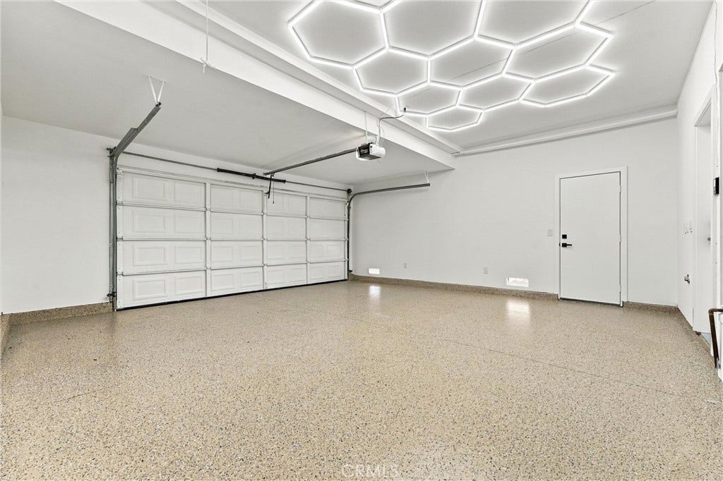 24396 Calle Pequeno, Lake Forest, CA 92630 Epoxy coated garage flooring