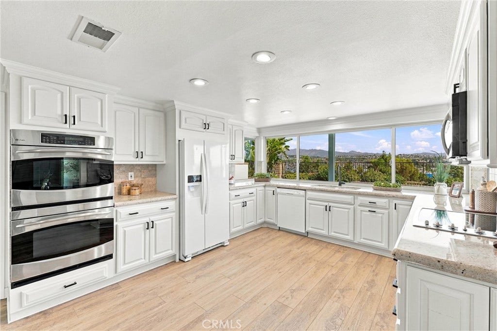 22942 Arija, Mission Viejo, CA 92691 22942 Arija, Mission Viejo, CA 92691