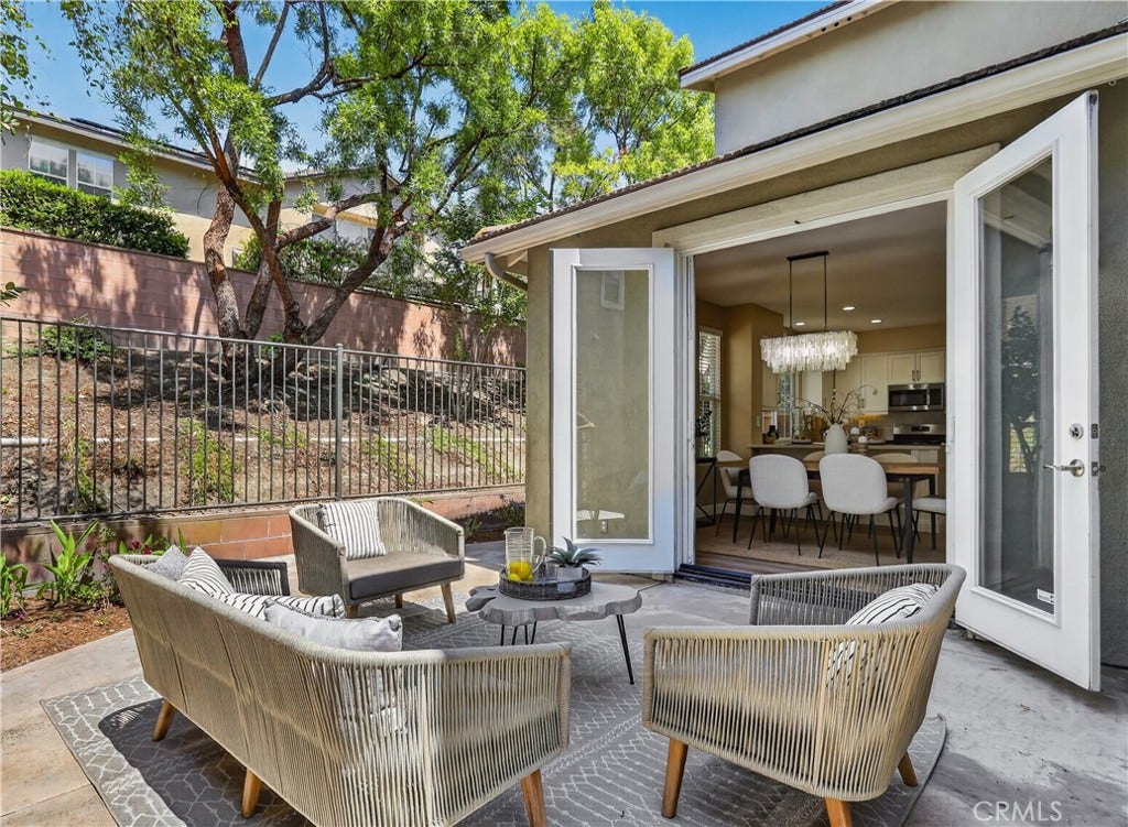 15 Kyle Court, Ladera Ranch, CA 92694