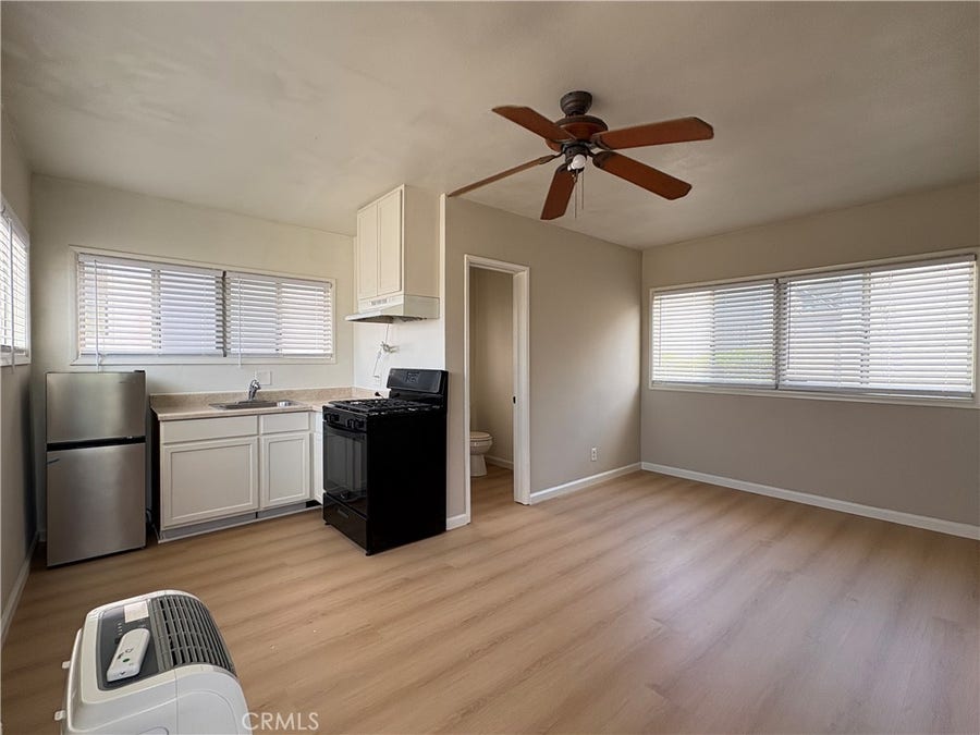 Property photo for 149 Bay Shore Avenue, #1R, Long Beach, CA