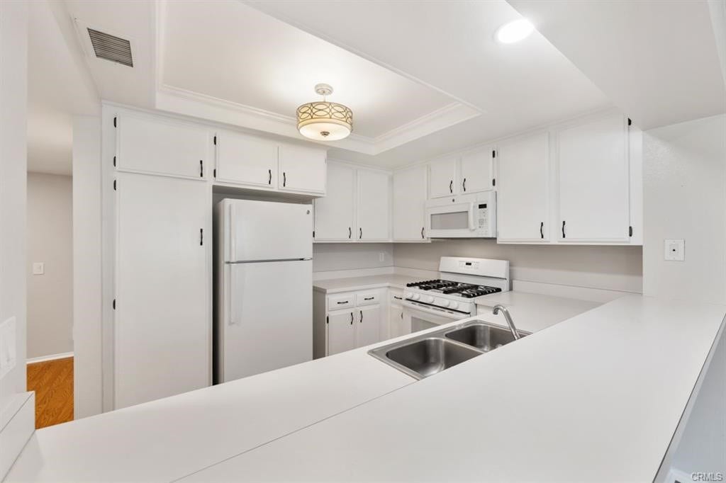 115 Greenfield, Irvine, CA 92614 115 Greenfield, Irvine, CA 92614
