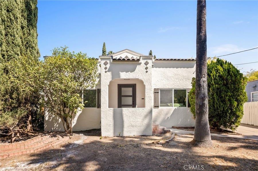 Property photo for 1379 E Elizabeth Street, Pasadena, CA