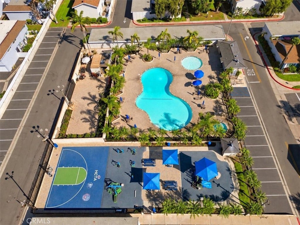 9867 Continental, Huntington Beach, CA 92646
