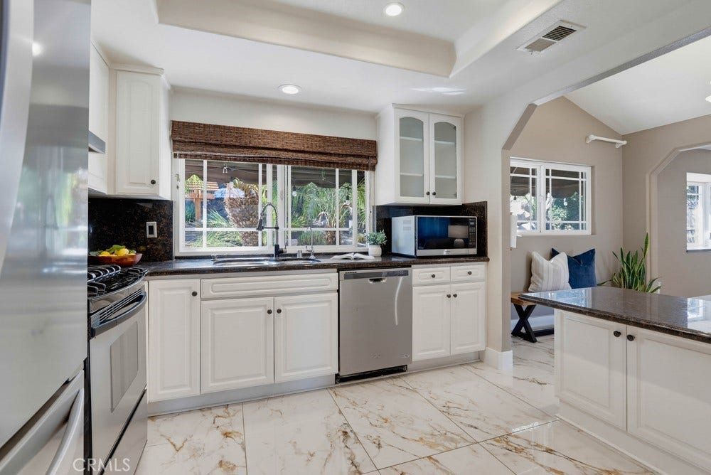 5550 E Edgemar, Anaheim, CA 92807