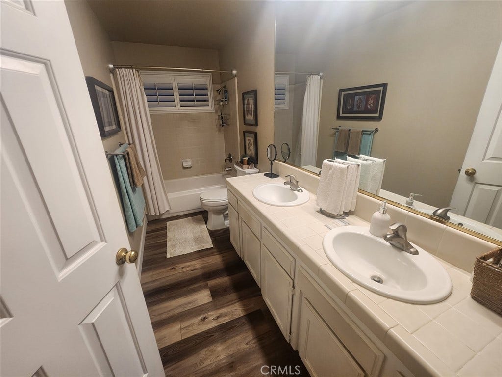 6358 N Forestiere, Fresno, CA 93722