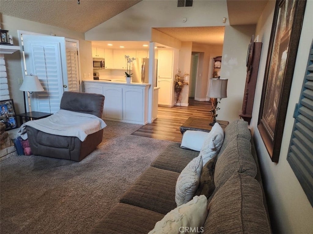 6358 N Forestiere, Fresno, CA 93722