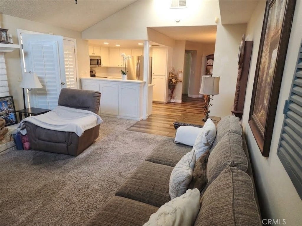 6358 N Forestiere, Fresno, CA 93722