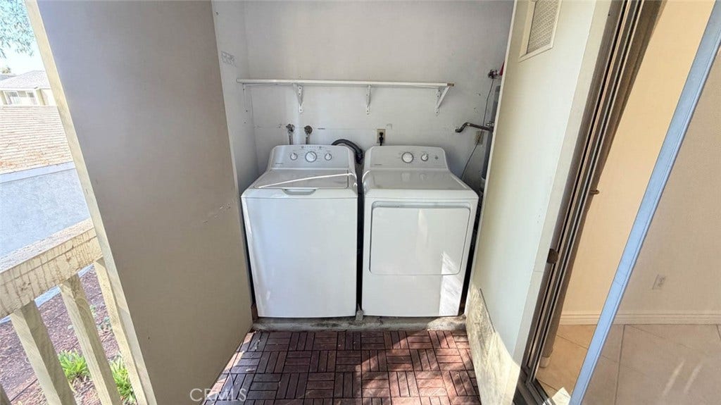 23472 Cambridge Road, #297, Yorba Linda, CA 92887 Washer and dryer are included.