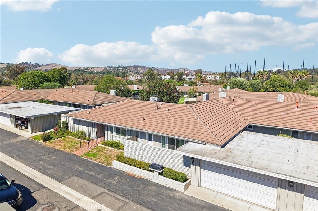 27281 Via Callejon, San Juan Capistrano, CA 92675 27281 Via Callejon, San Juan Capistrano, CA 92675