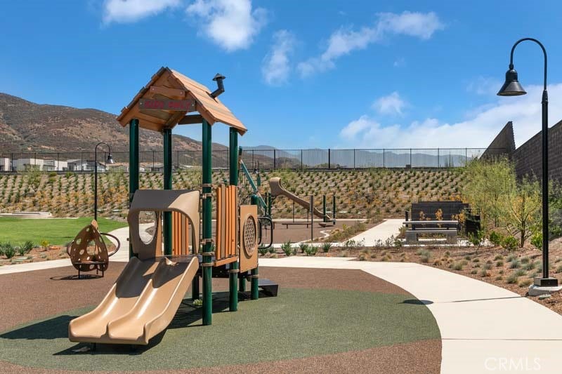 15881 Blue Copper Way, Fontana, CA 92336