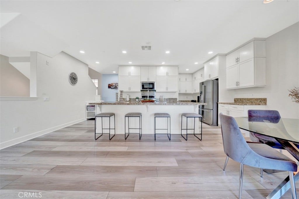 92 Capricorn, Irvine, CA 92618 Kitchen