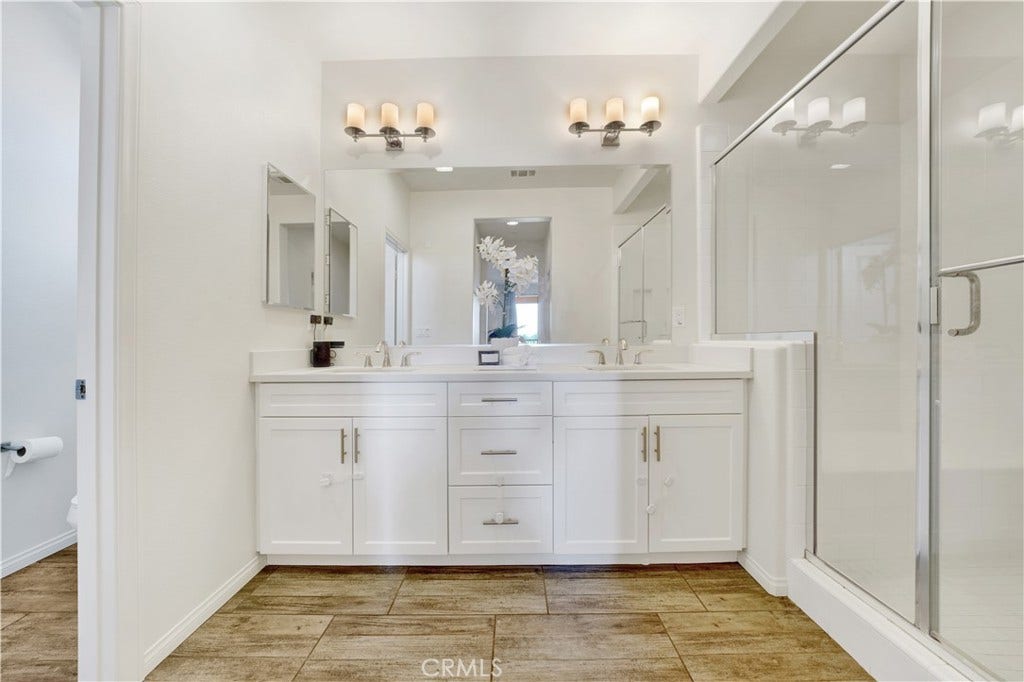 92 Capricorn, Irvine, CA 92618 Primary Bathroom