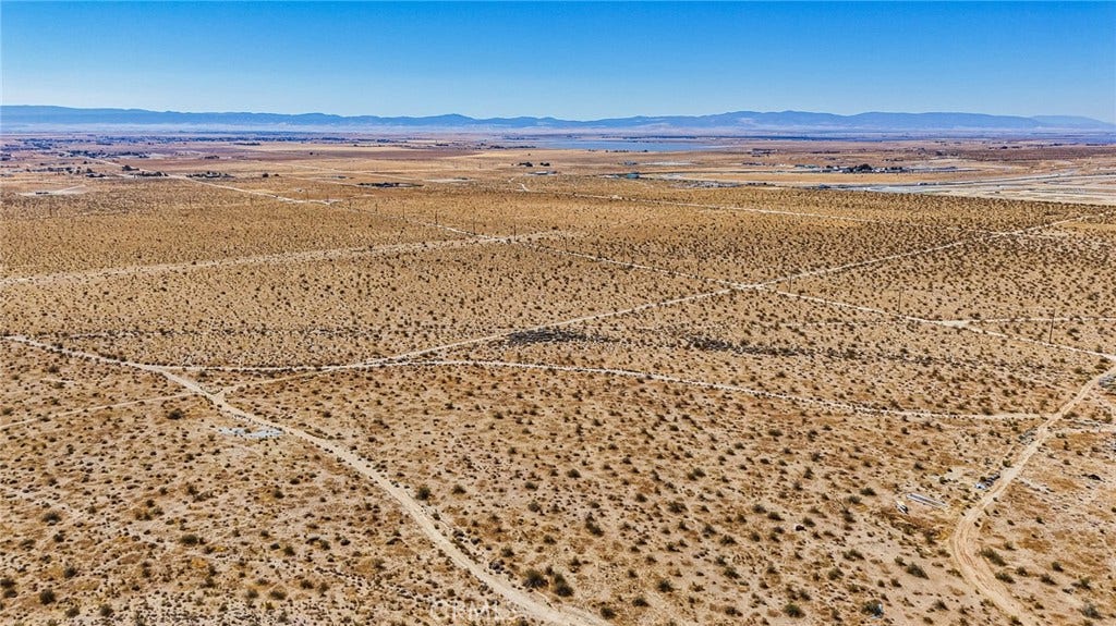 4300 65th Street W, Rosamond, CA 93560