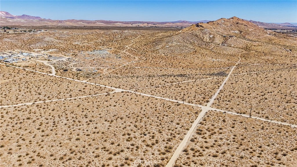 4300 65th Street W, Rosamond, CA 93560
