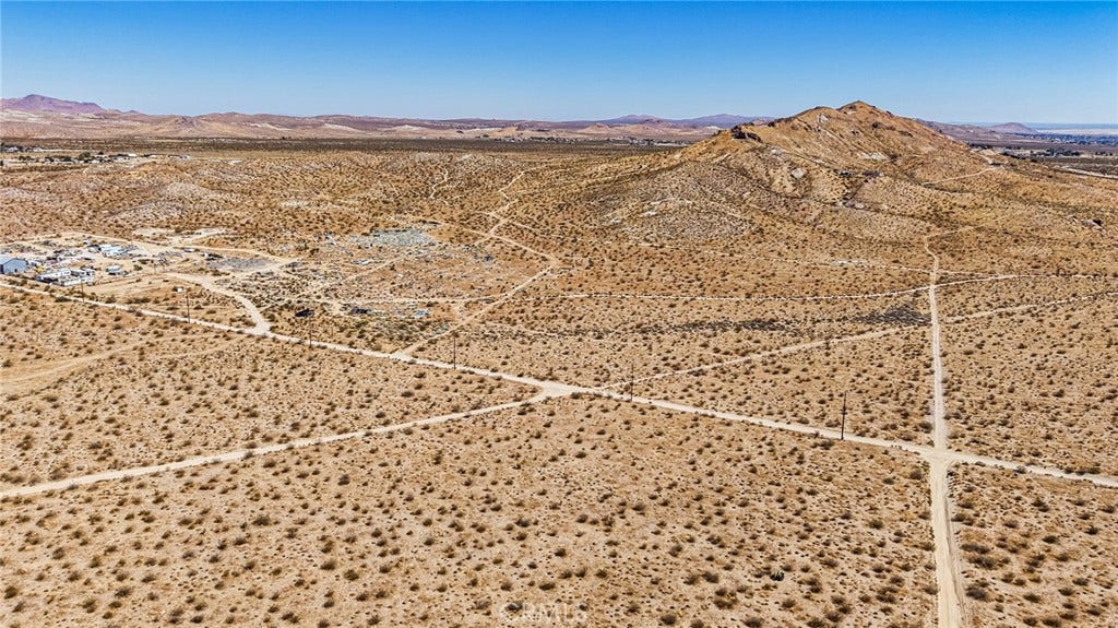 4300 65th Street W, Rosamond, CA 93560