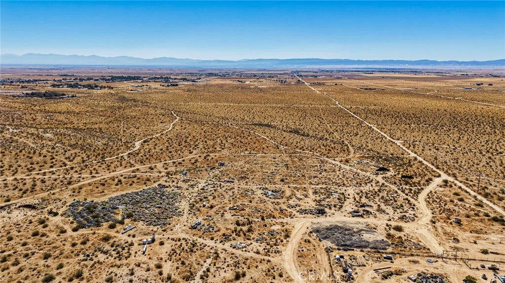 4300 65th Street W, Rosamond, CA 93560