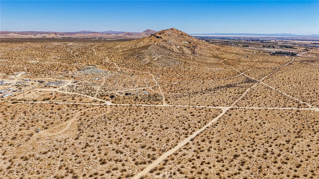 4300 65th Street W, Rosamond, CA 93560