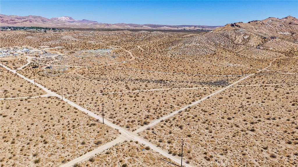 4300 65th Street W, Rosamond, CA 93560